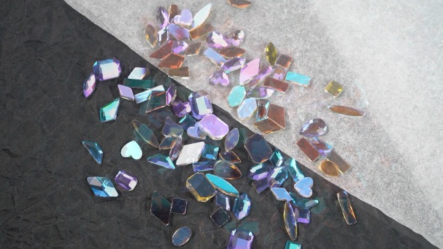 Amazon.com: 100Pcs Mixed Shape Aurora Glass Crystal Nail Art